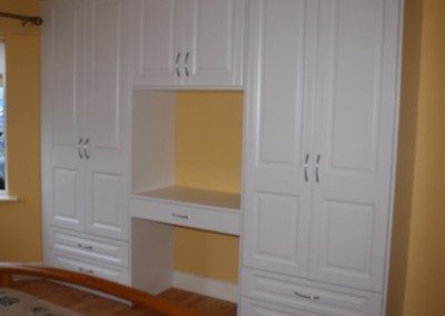 White Fitted Bedroom Unit